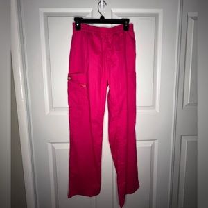 Women's EDS Signature Tapered Leg Cargo Scrub Pants
